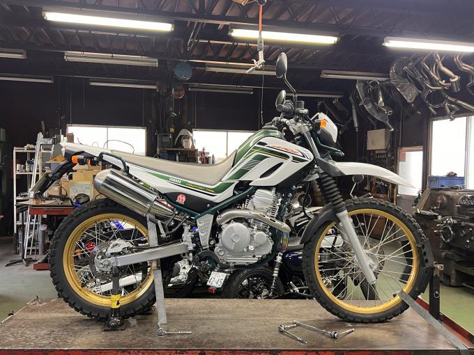 えっ！ YAMAHA セロー250って まだまだ良くなるの！　まだまだ進化するの！ 新型マフラー DESERTBOX開発開始　　　