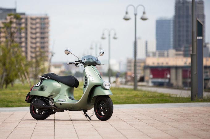 過酷なアベレージラリーでメダルを獲得した伝説のベスパ『Sei Giorni』の名を冠する特別限定モデルとは!?